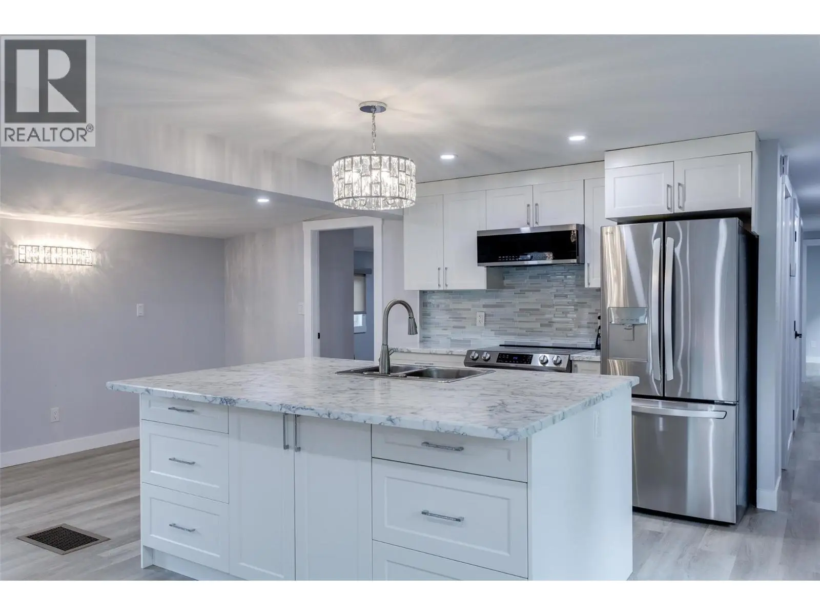 3535 Mcculloch Road Unit# 10. Kelowna, British Columbia