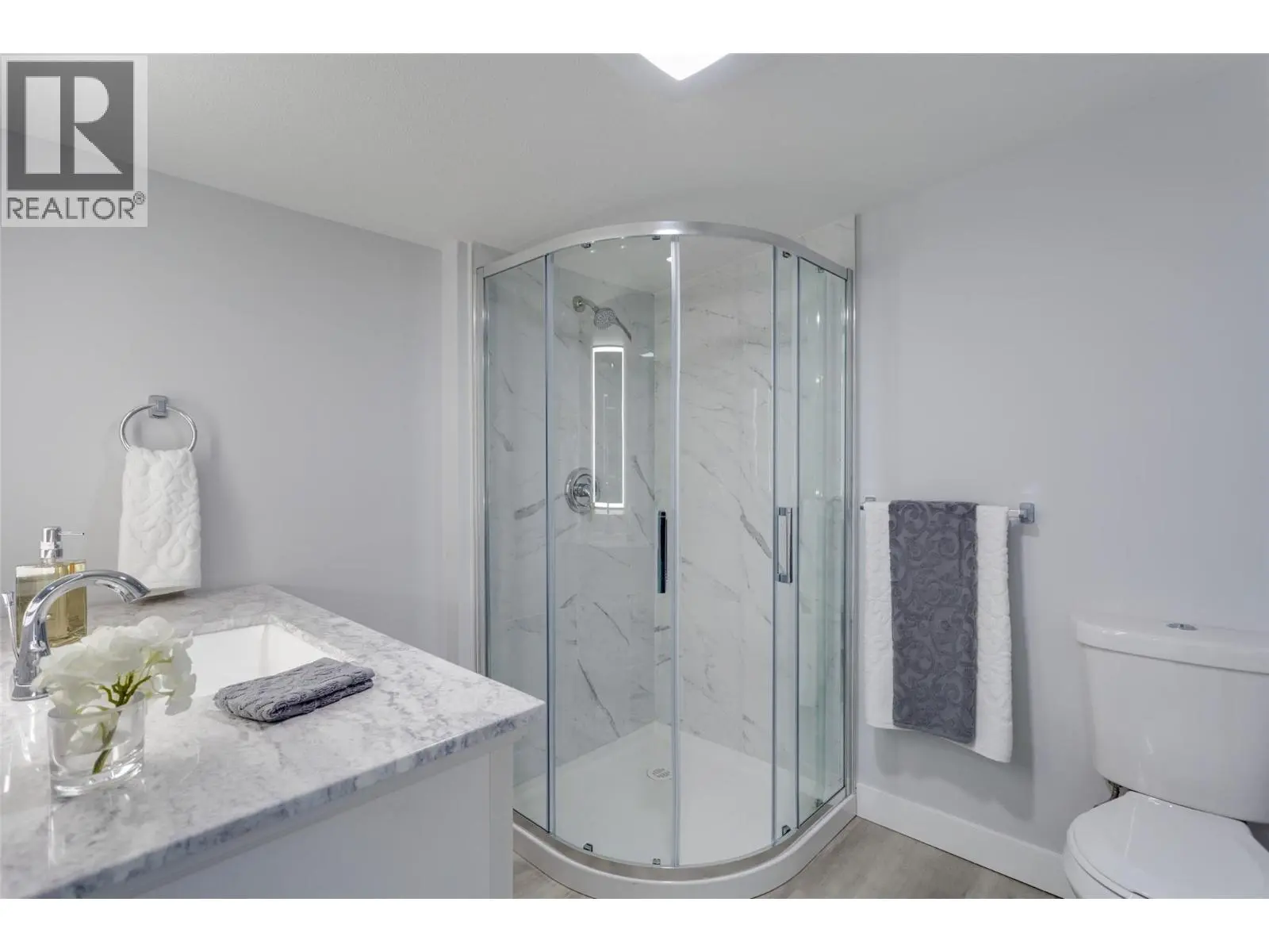 3535 Mcculloch Road Unit# 10. Kelowna, British Columbia