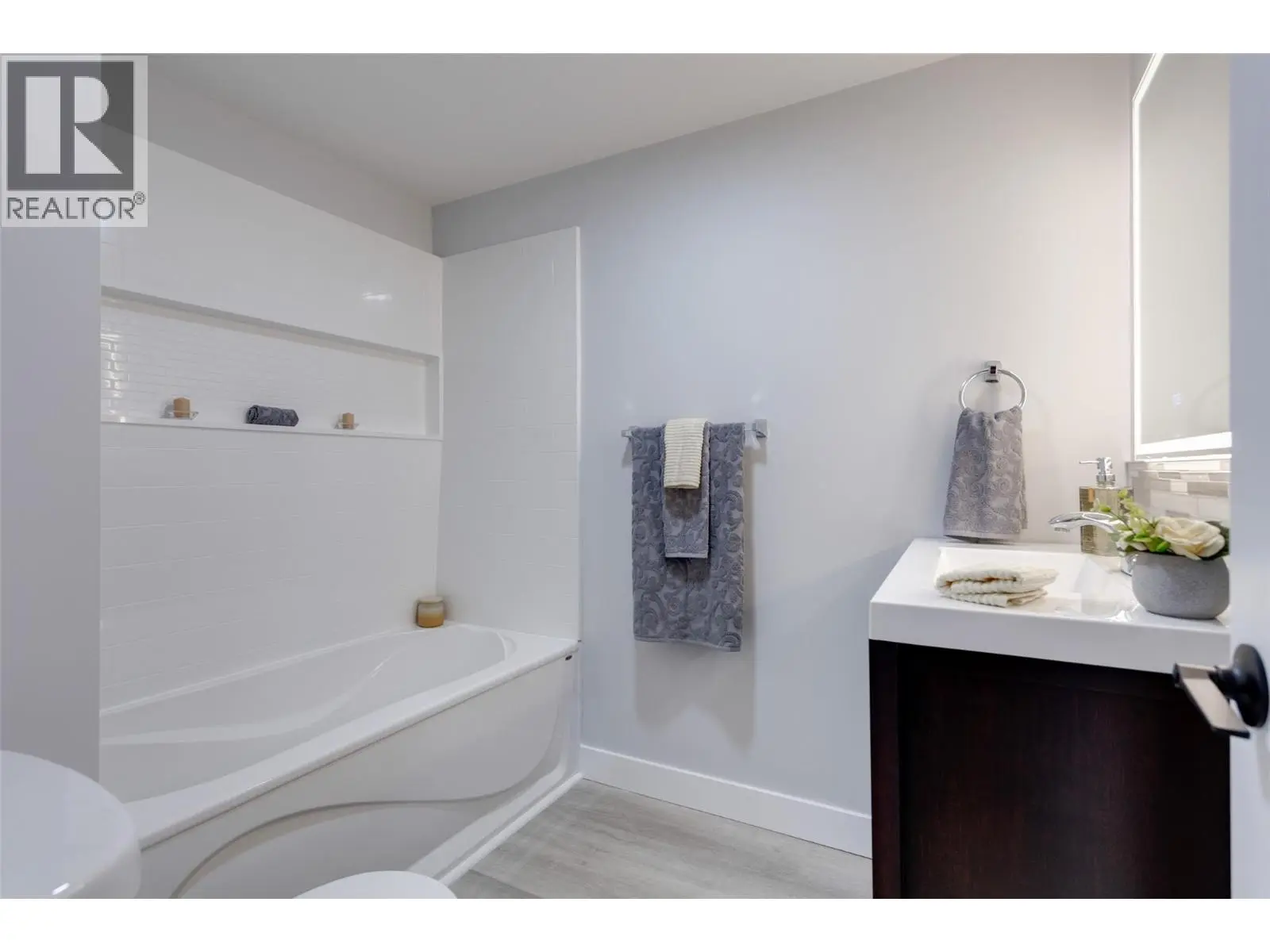 3535 Mcculloch Road Unit# 10. Kelowna, British Columbia
