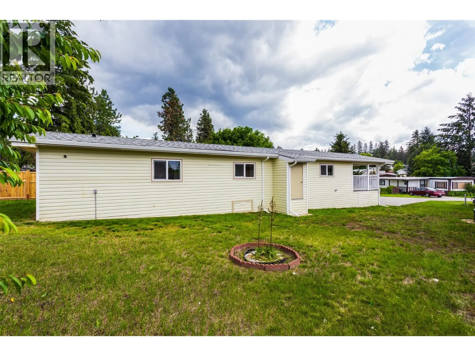 3535 Mcculloch Road Unit# 10. Kelowna, British Columbia