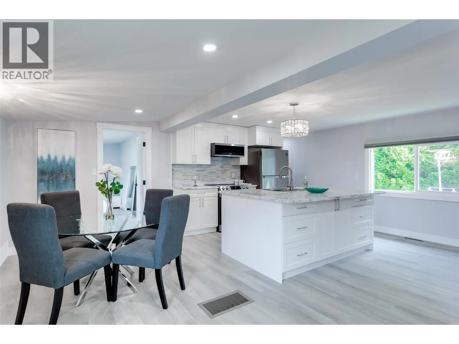 3535 Mcculloch Road Unit# 10. Kelowna, British Columbia