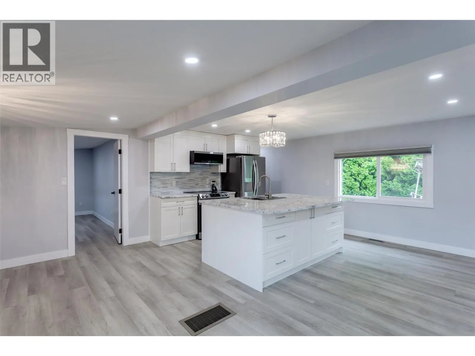 3535 Mcculloch Road Unit# 10. Kelowna, British Columbia