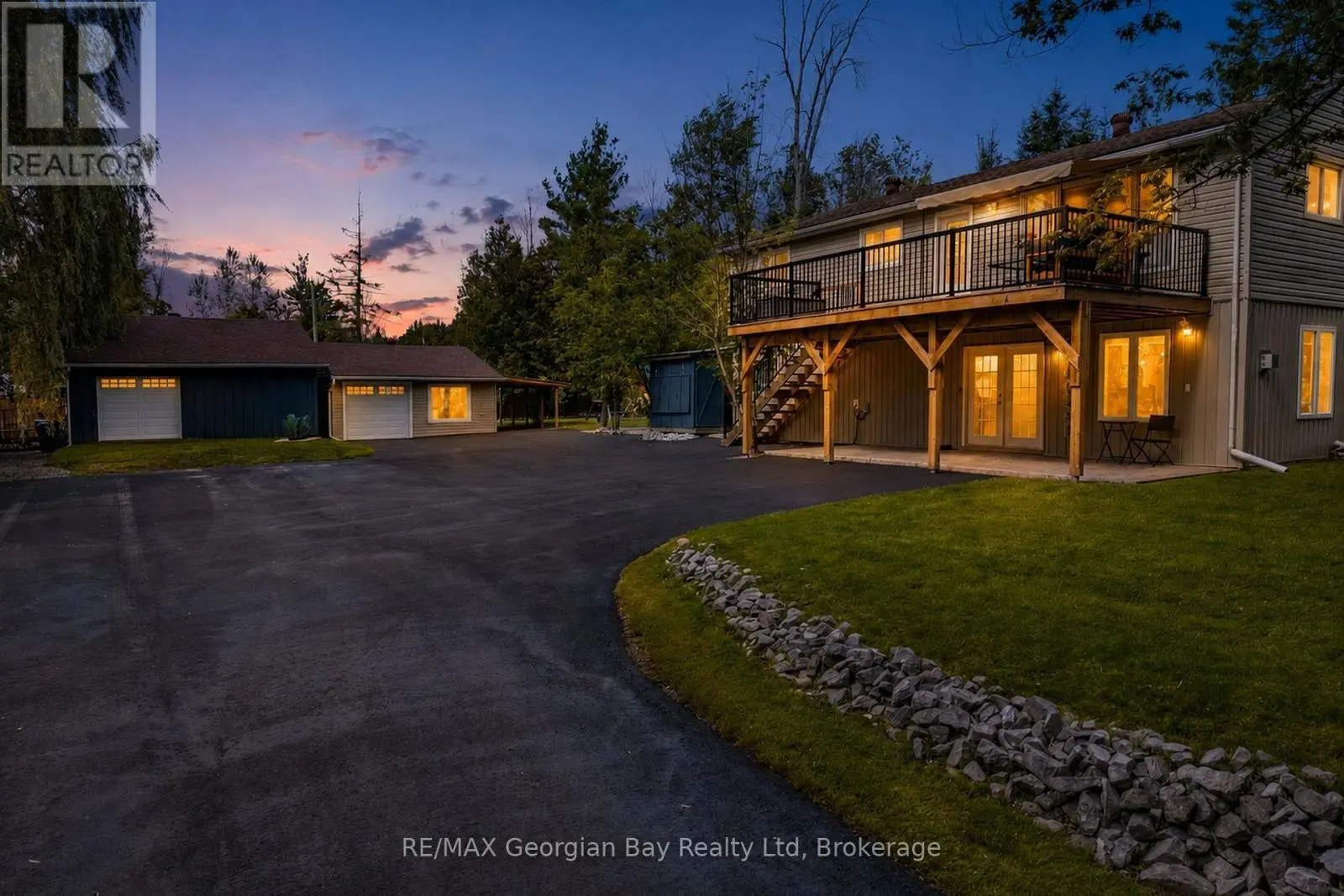 2384 Whetham Road, Springwater