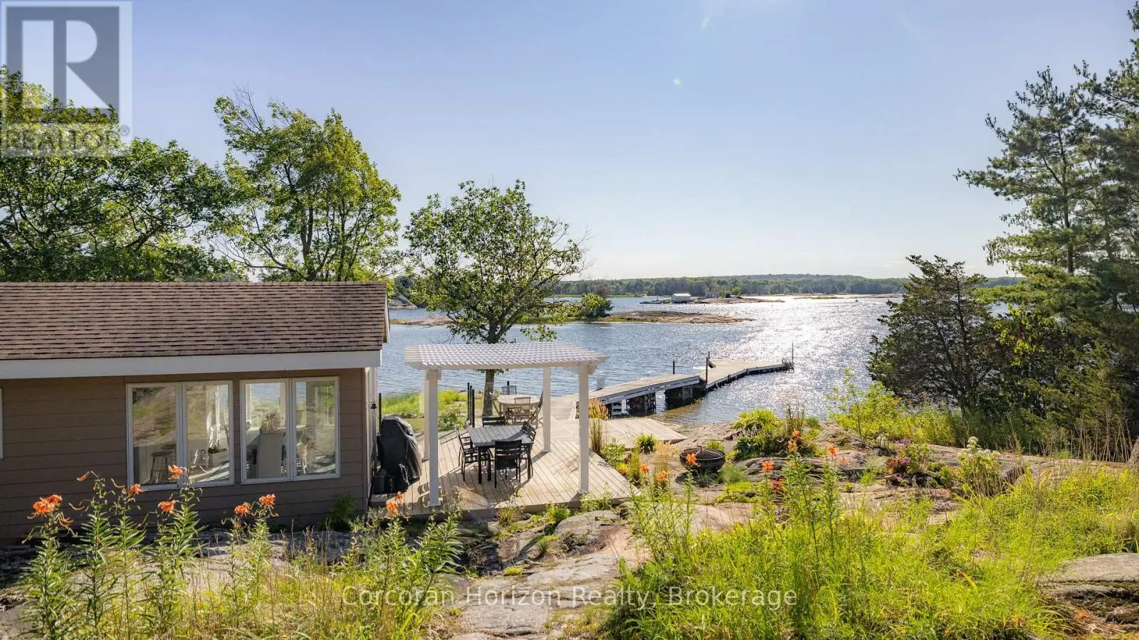 4476 Island 1040/little Beausoleil Island, Georgian Bay (Baxter)