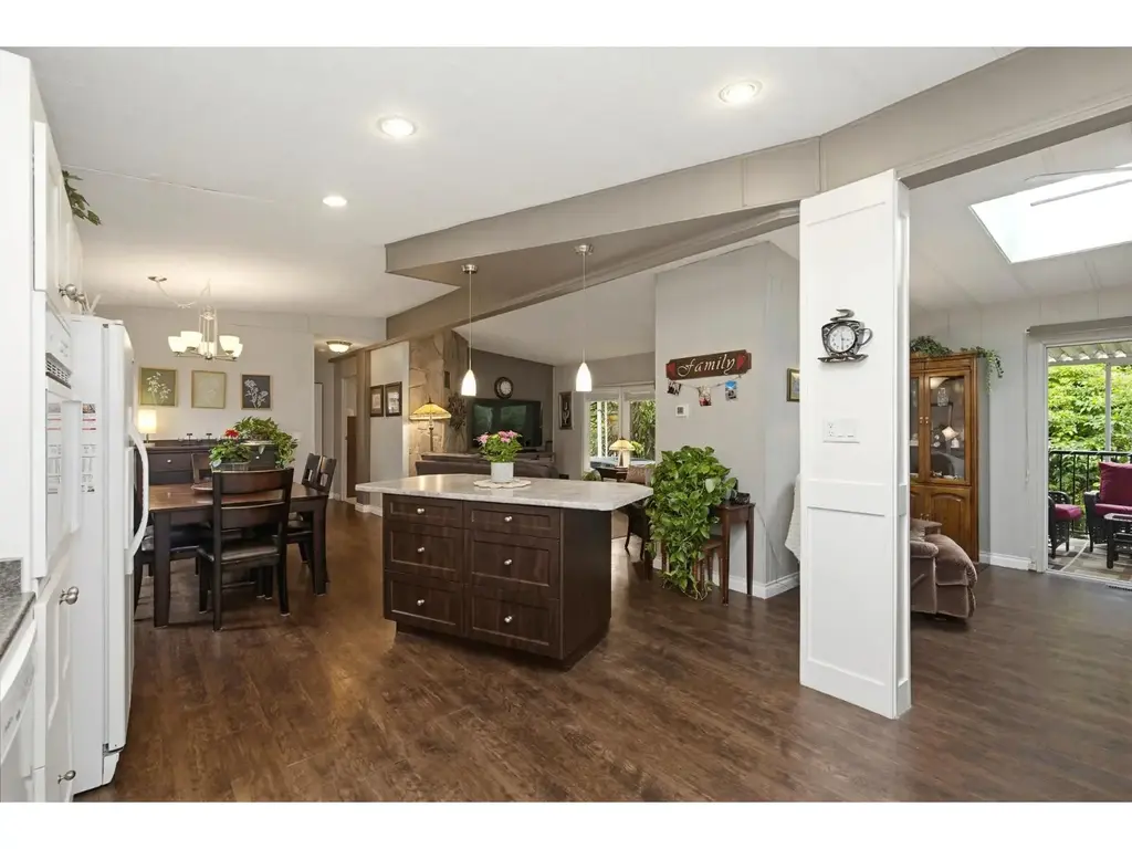 6 27111 0 Avenue, Langley