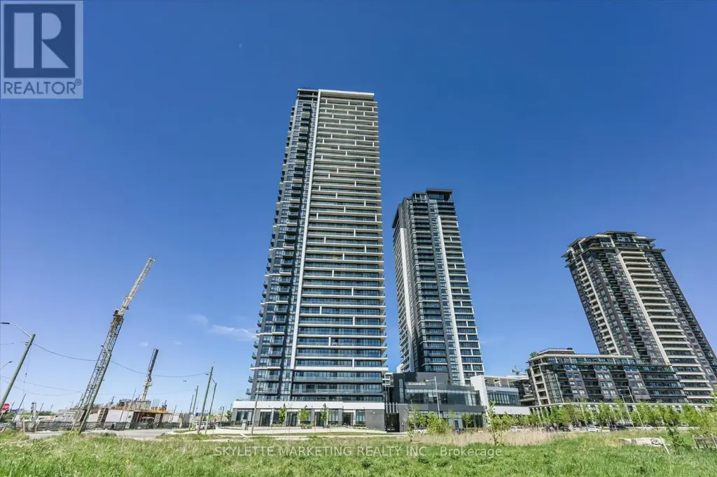 Ph02 - 18 Water Walk Drive, Markham (Unionville)