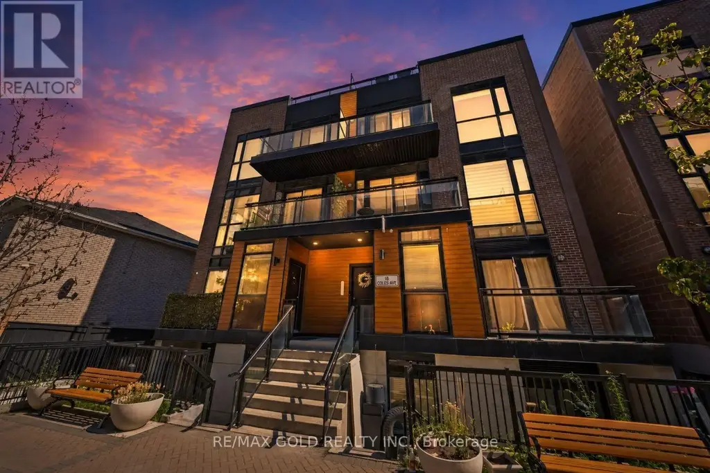 602 - 18 Coles Avenue, Vaughan (Vaughan Grove)