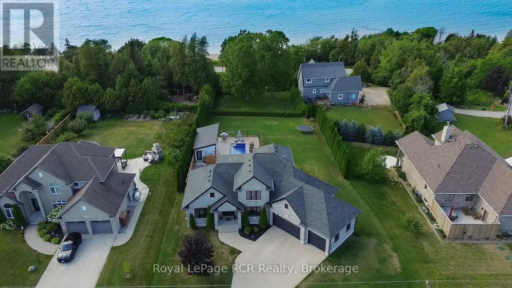 906 Parkplace Place, Huron-Kinloss