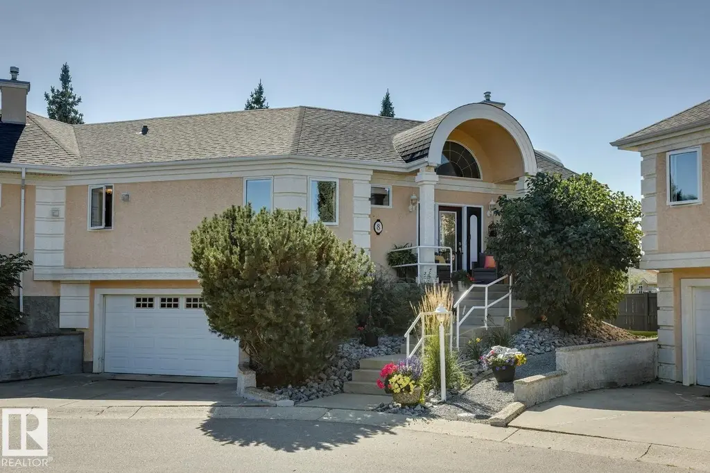 #8 11809 9b Av Nw, Edmonton
