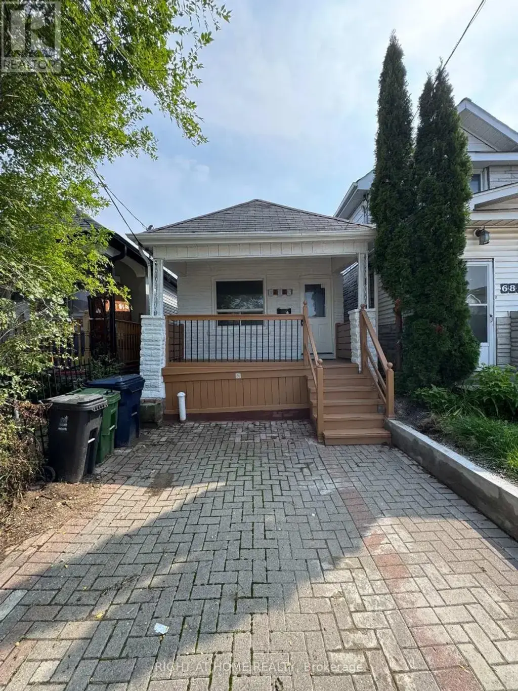 683 Mortimer Avenue, Toronto (Danforth Village-East York)