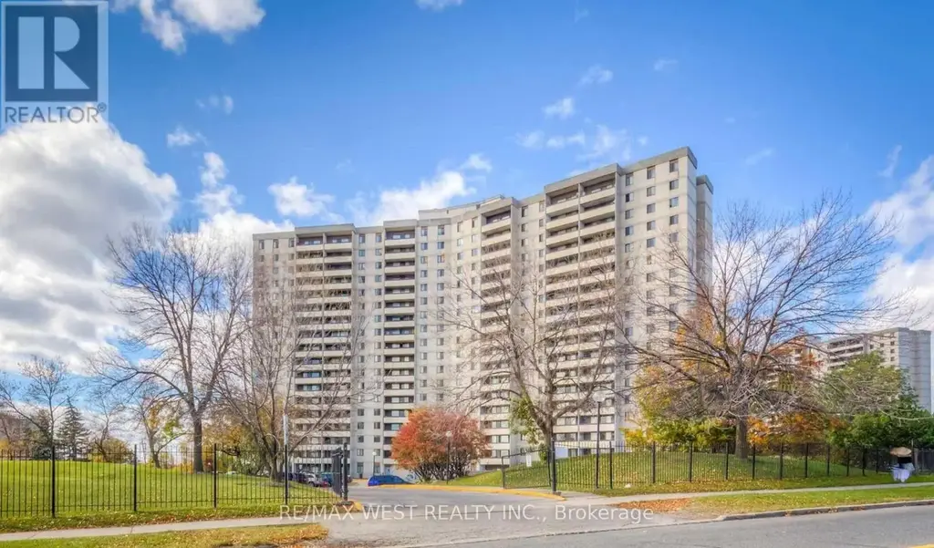 1510 - 5 San Romano Way, Toronto (Black Creek)