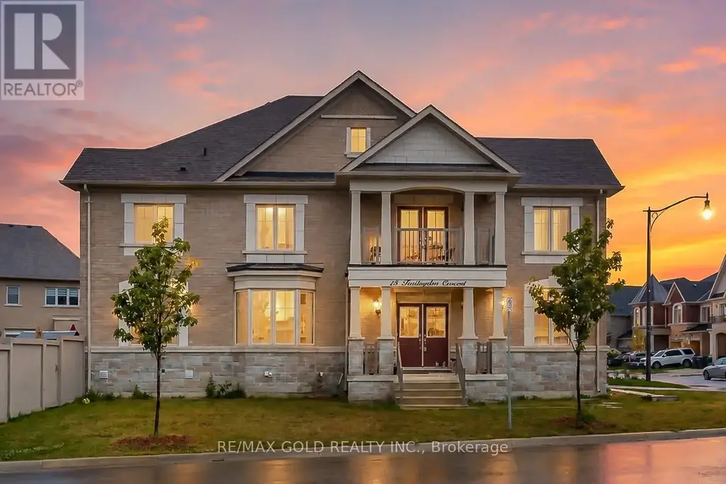 15 Farringdon Crescent, Brampton (Northwest Brampton)