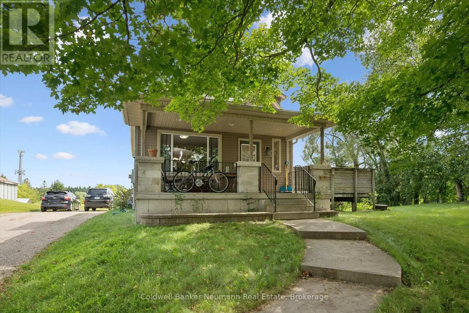 527 Stone Road E, Guelph (York/Watson Industrial Park)