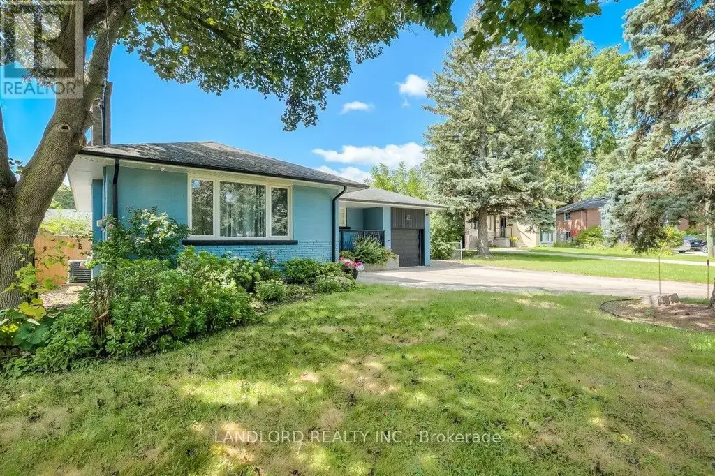 Lower - 257 Wales Crescent, Oakville (BR Bronte)
