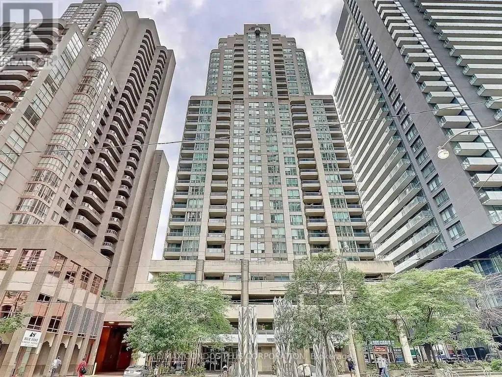 808 - 750 Bay Street, Toronto (Bay Street Corridor)