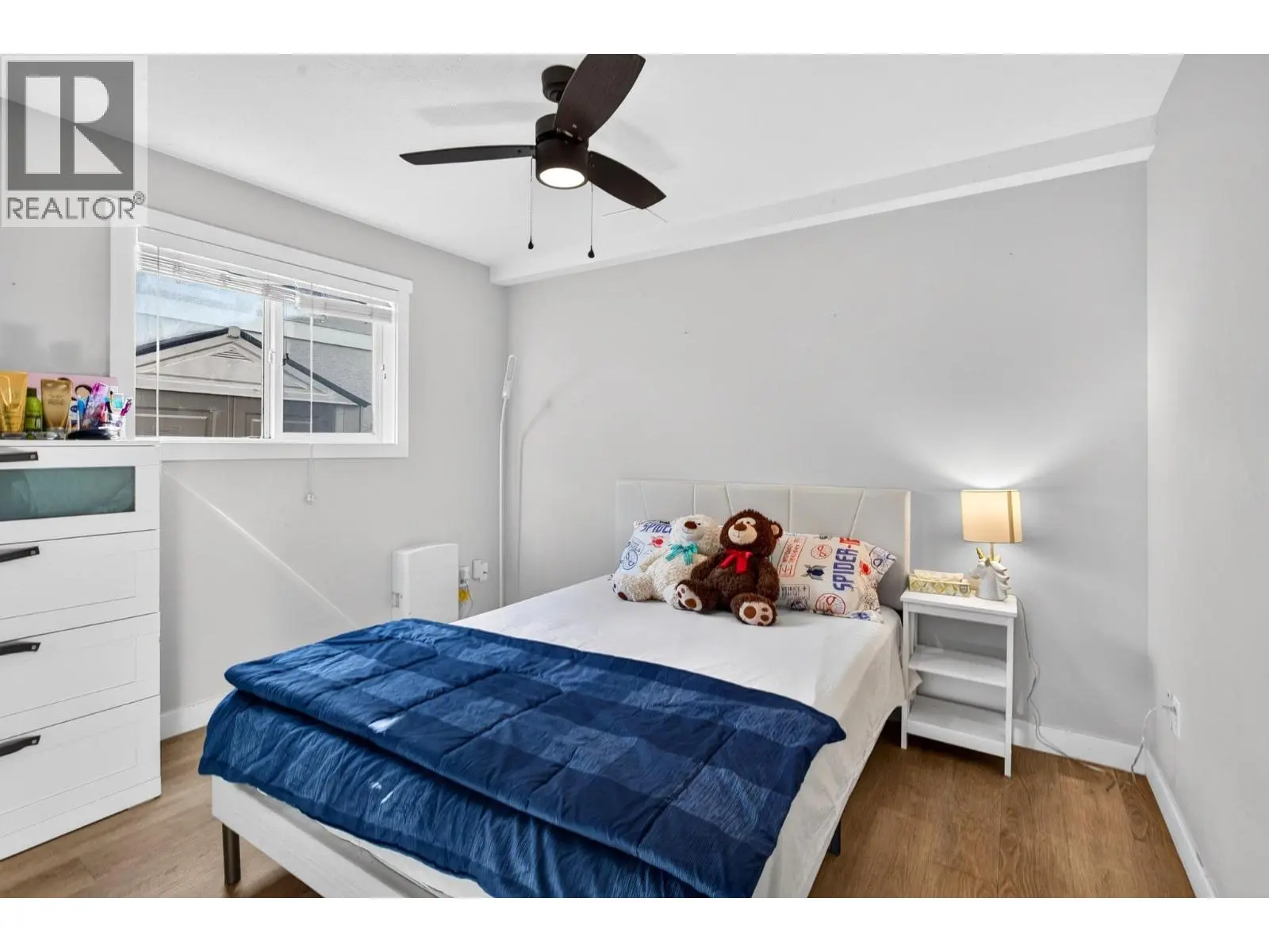 3155 Gordon Drive Unit# 104. Kelowna, British Columbia