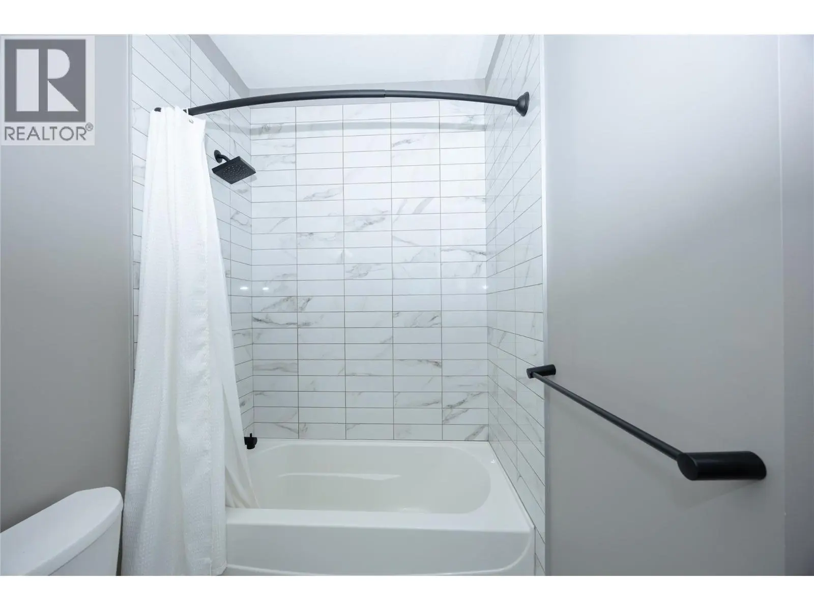 529 Truswell Road Unit# 604. Kelowna, British Columbia
