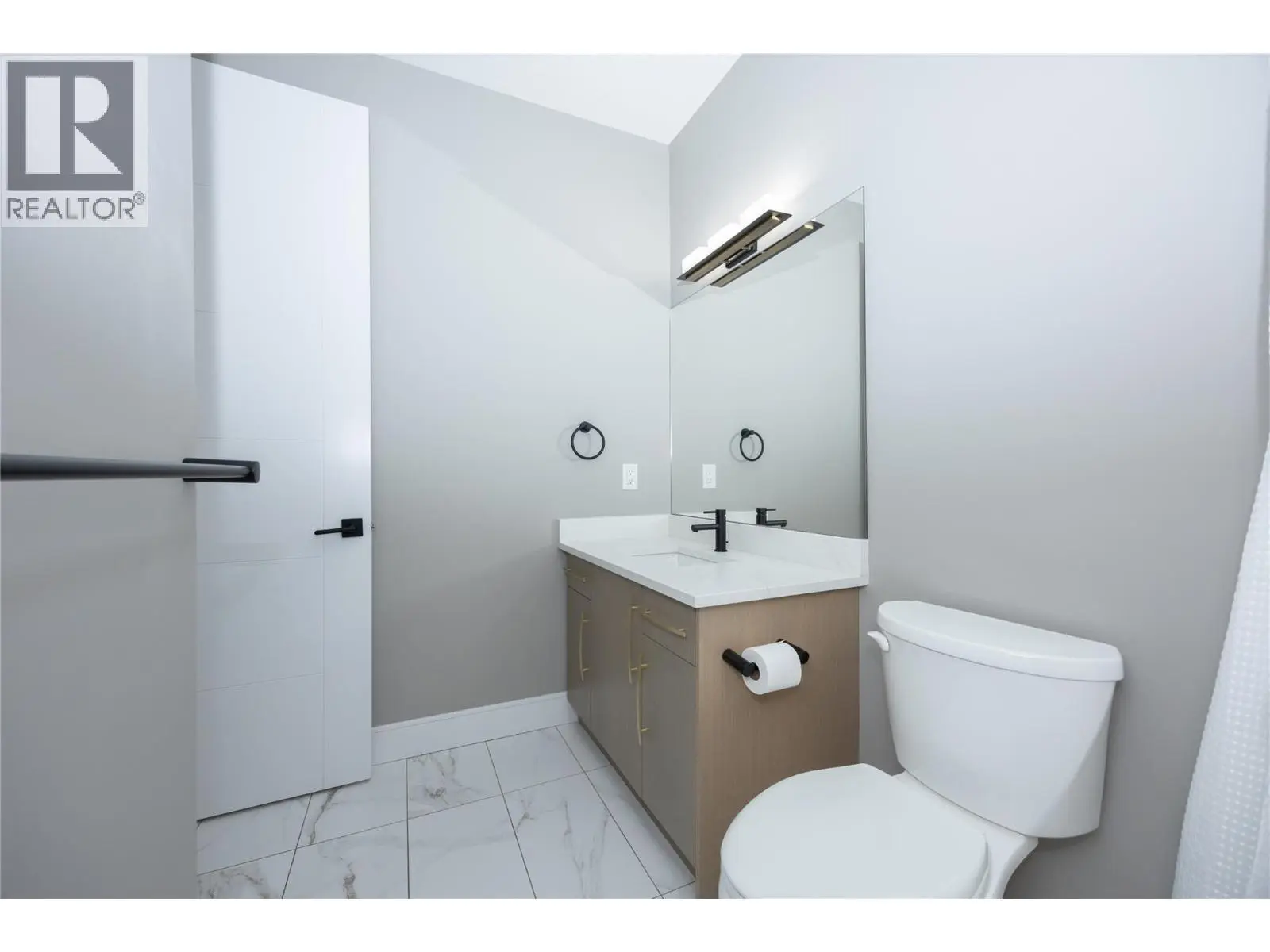 529 Truswell Road Unit# 604. Kelowna, British Columbia