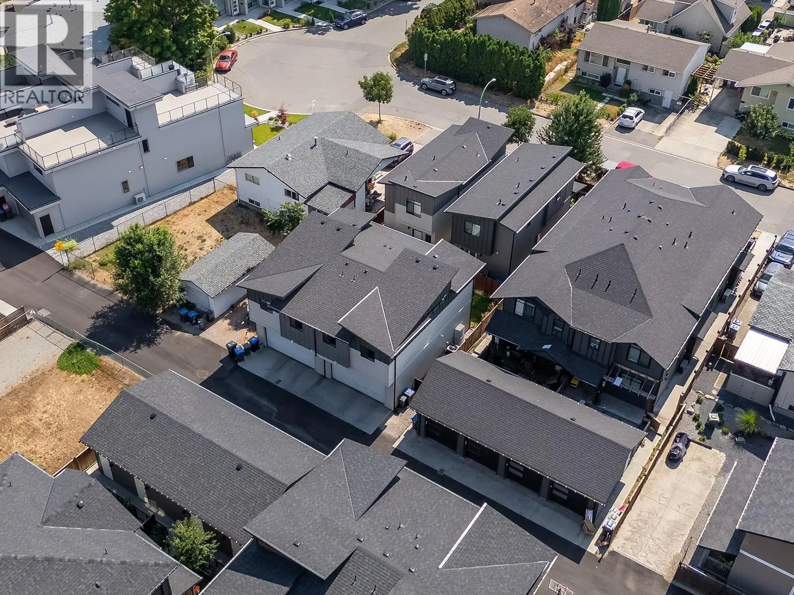 726 Coopland Crescent Unit# 1. Kelowna, British Columbia