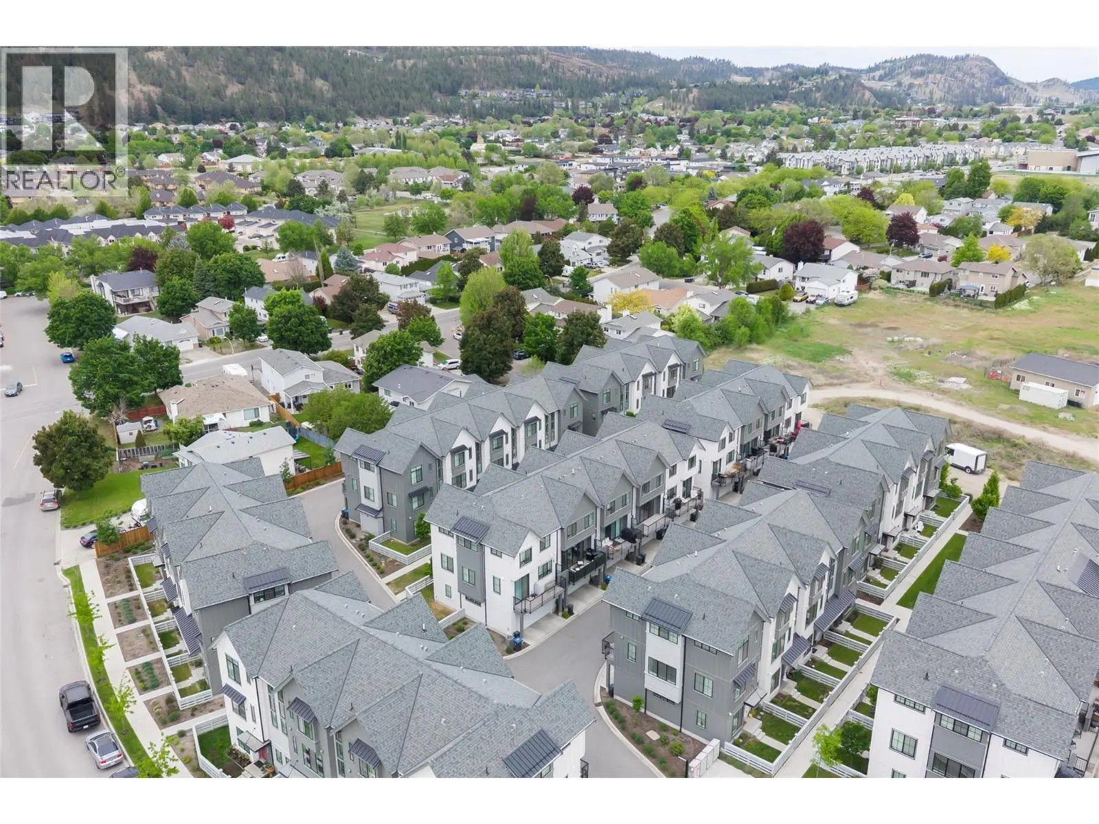 307 Glen Park Drive Unit# 32. Kelowna, British Columbia