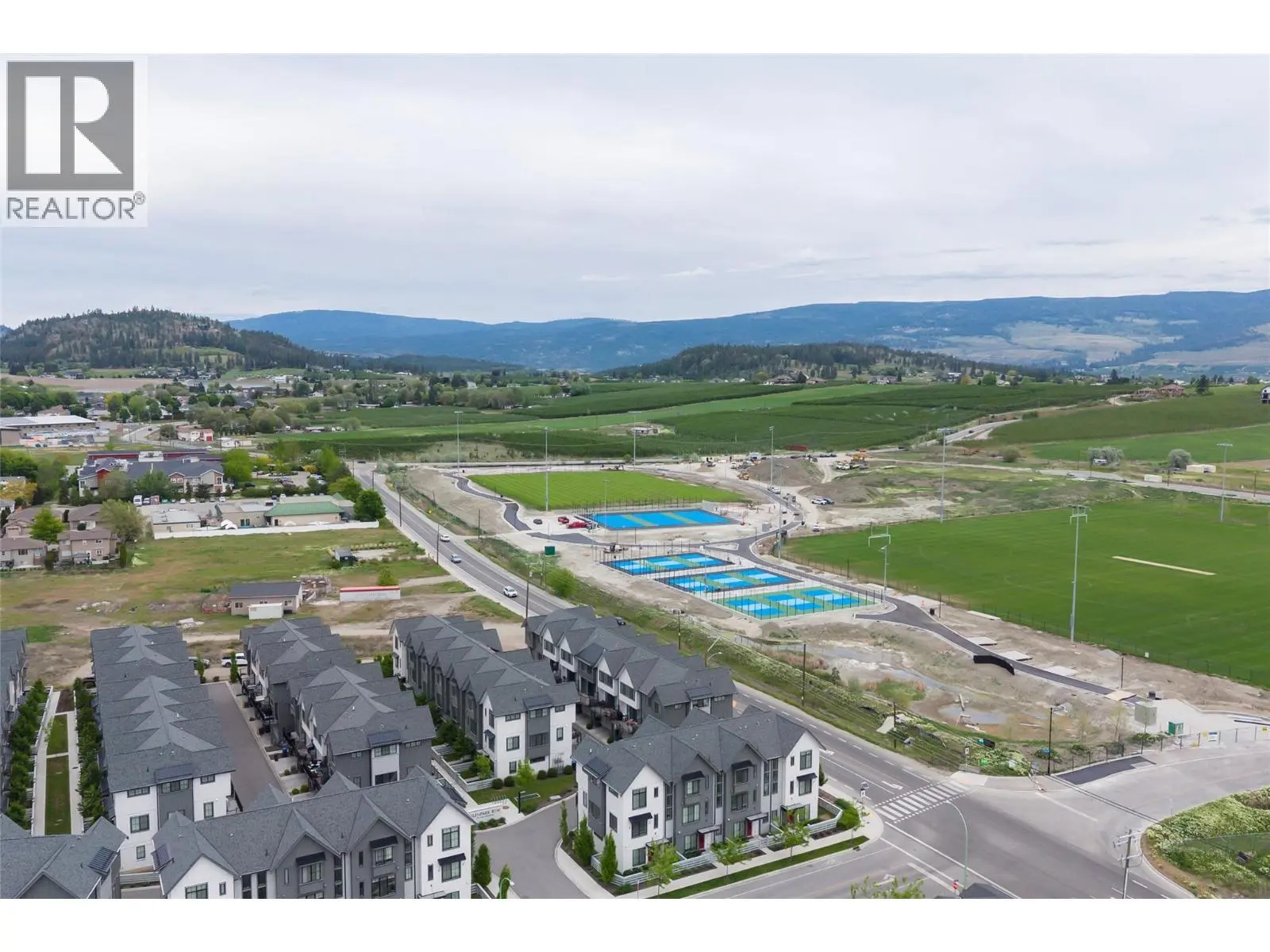 307 Glen Park Drive Unit# 32. Kelowna, British Columbia