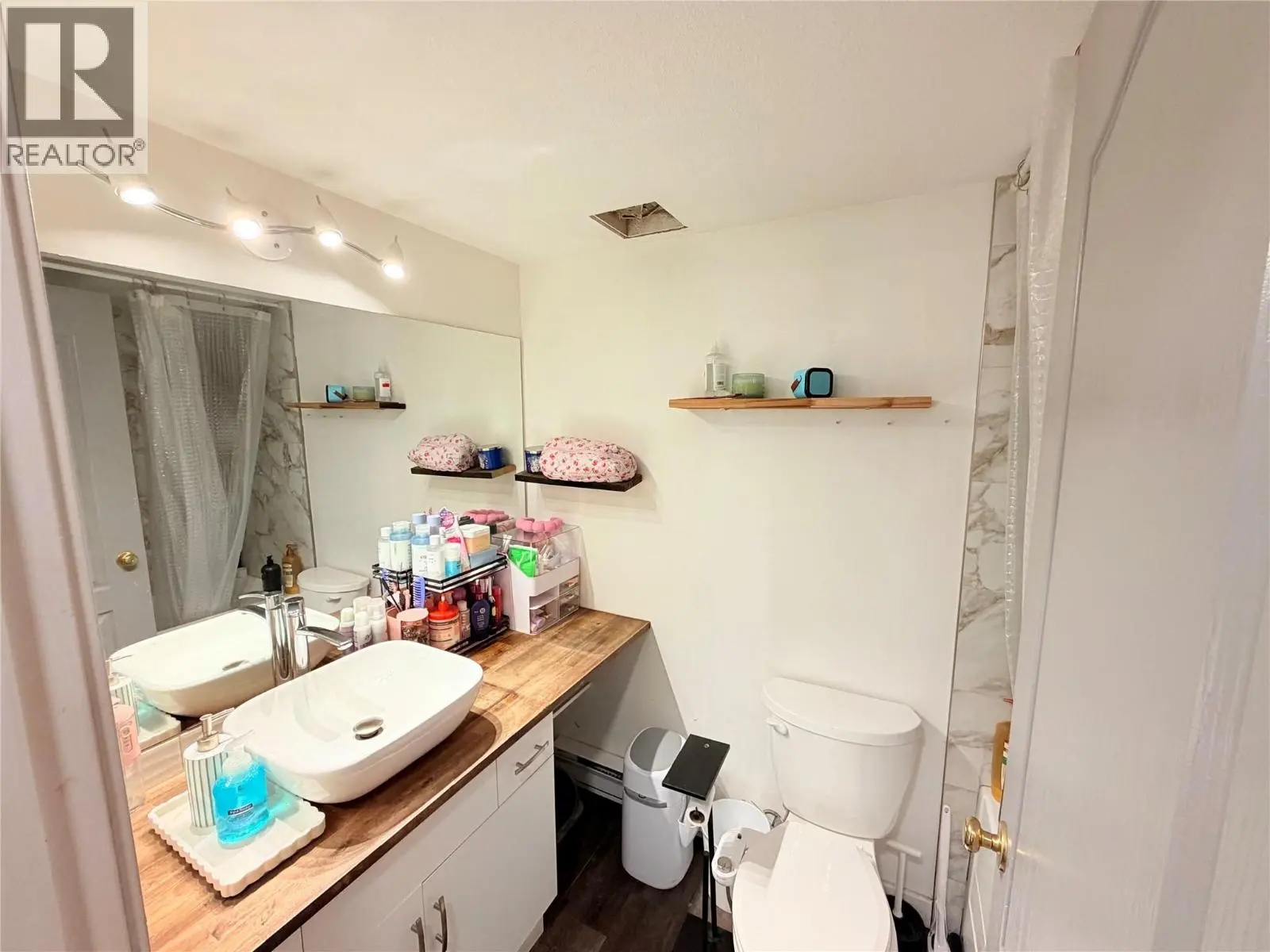 709 Houghton Road Unit# 114. Kelowna, British Columbia