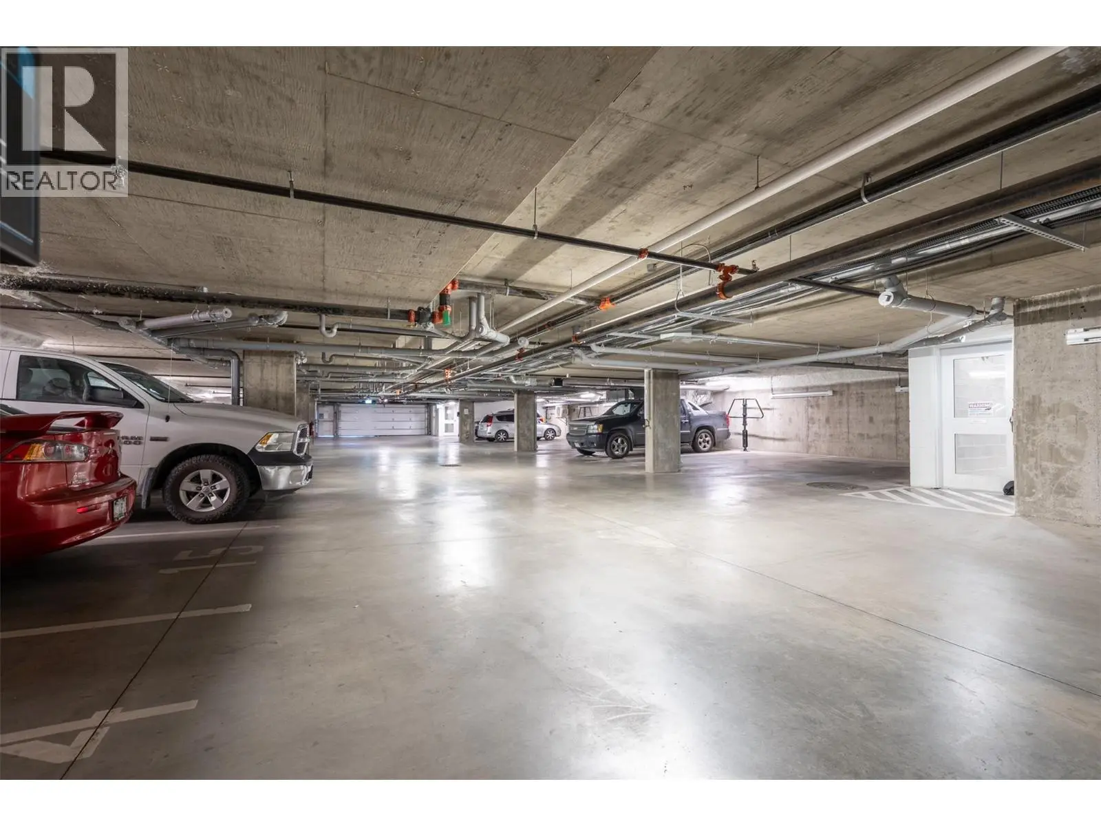345 Dougall Road N Unit# Ph6. Kelowna, British Columbia