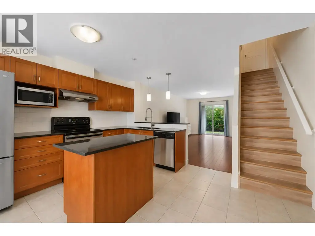 7 6498 Elgin Avenue, Burnaby