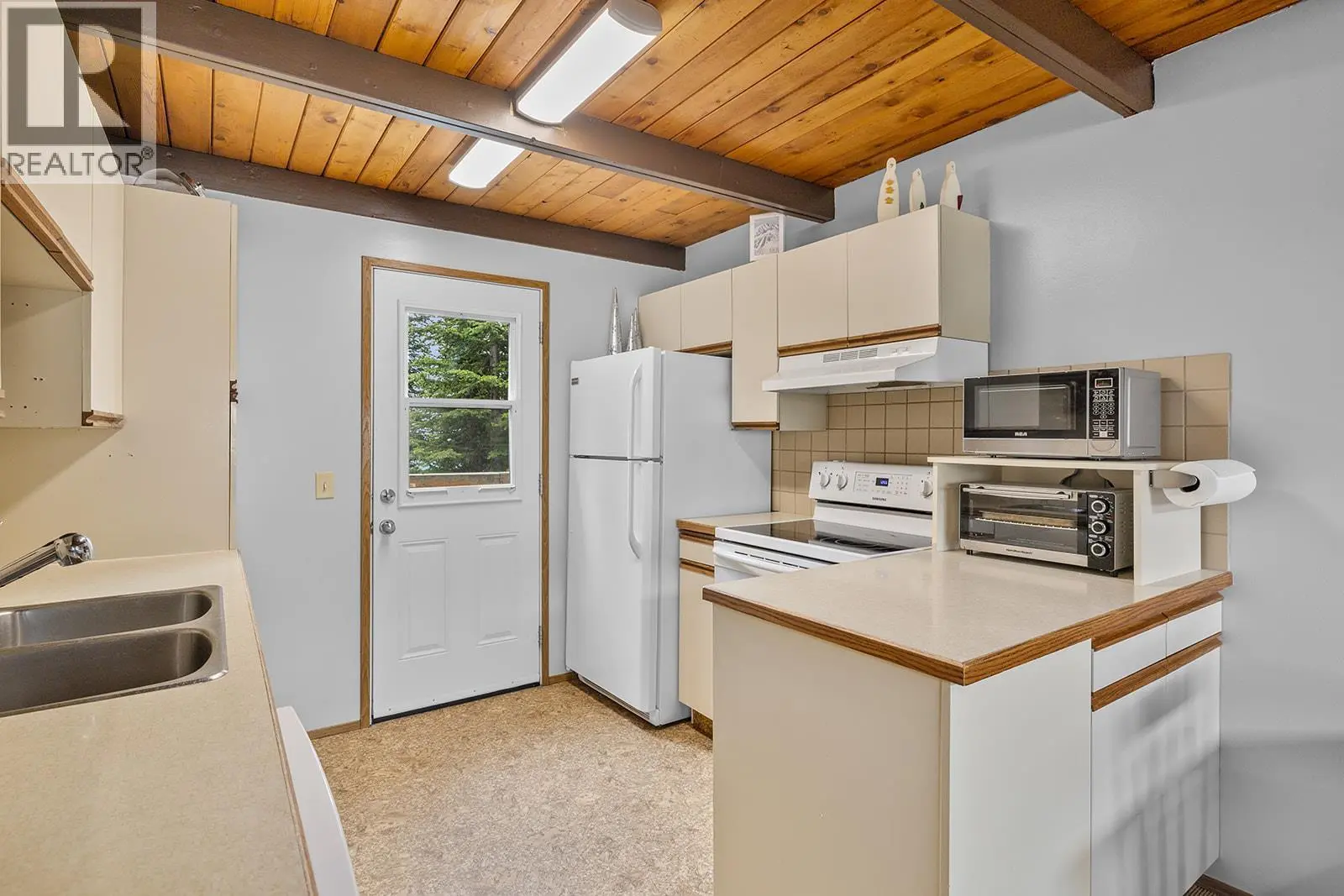 7485 Porcupine Road Unit# 1 And 2. Big White, British Columbia