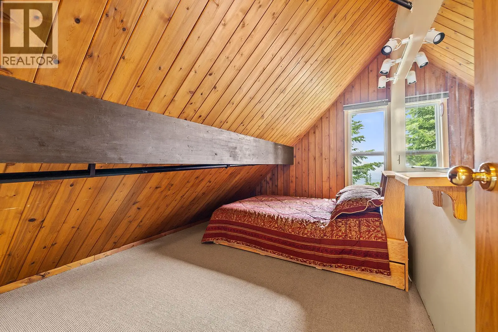 7485 Porcupine Road Unit# 1 And 2. Big White, British Columbia