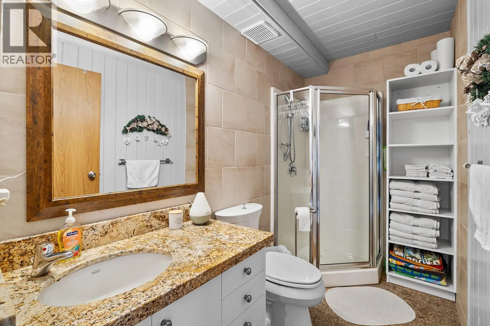 7485 Porcupine Road Unit# 1 And 2. Big White, British Columbia
