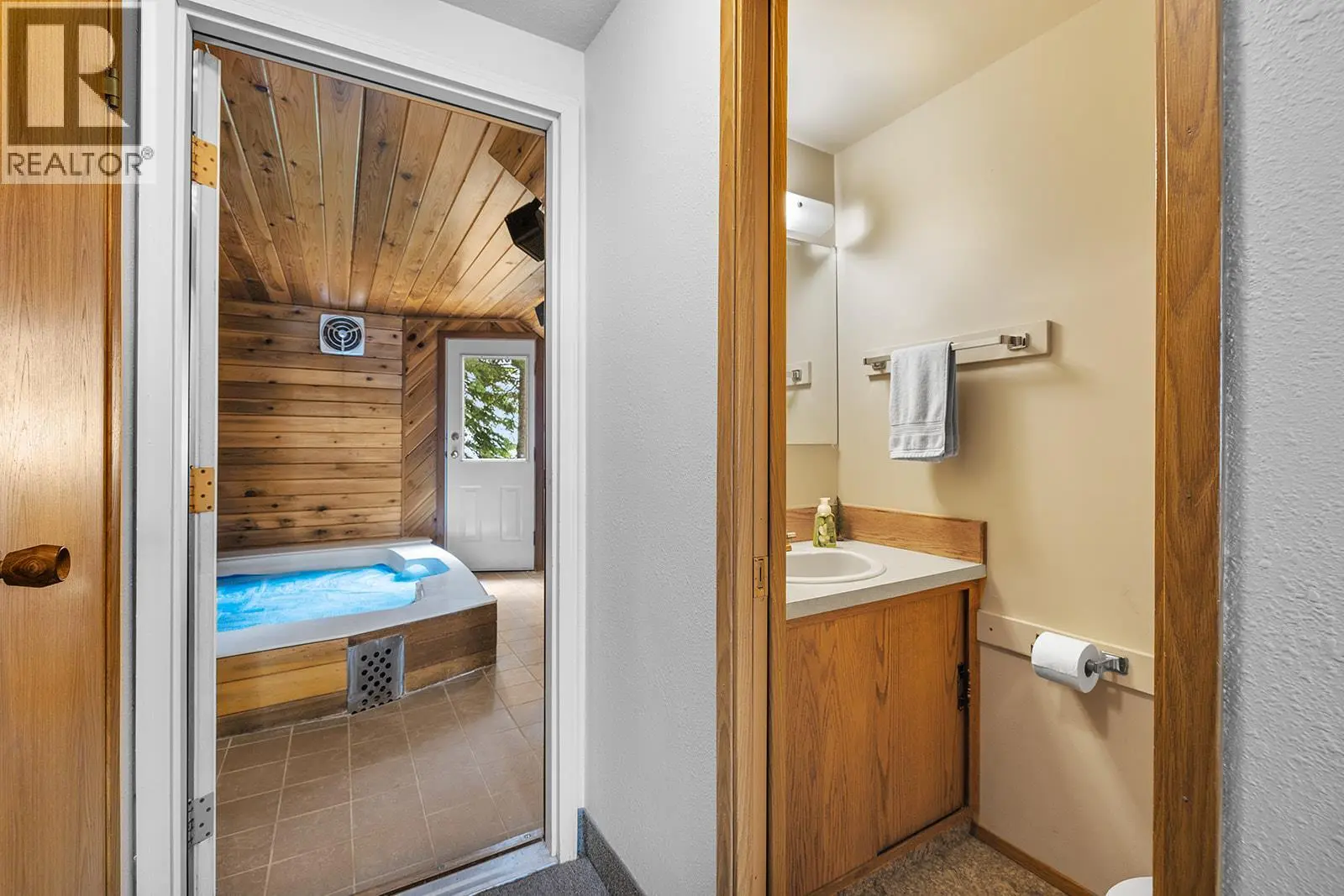 7485 Porcupine Road Unit# 1 And 2. Big White, British Columbia