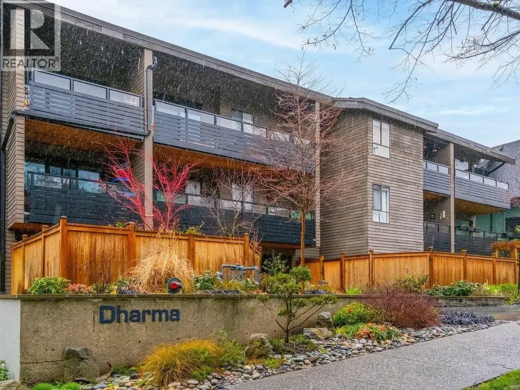216 1549 Kitchener Street, Vancouver