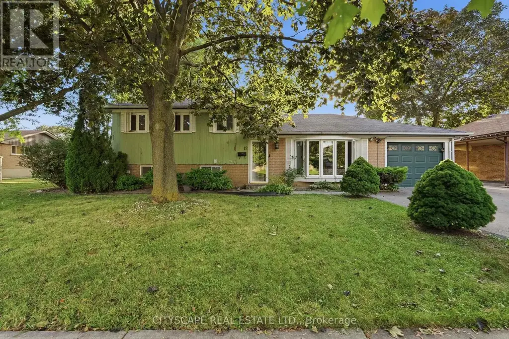 12 Vanderbrent Crescent, Toronto (Willowridge-Martingrove-Richview)