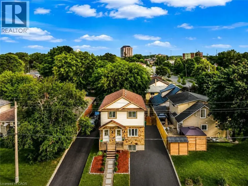 67 Kinzie Avenue, Kitchener