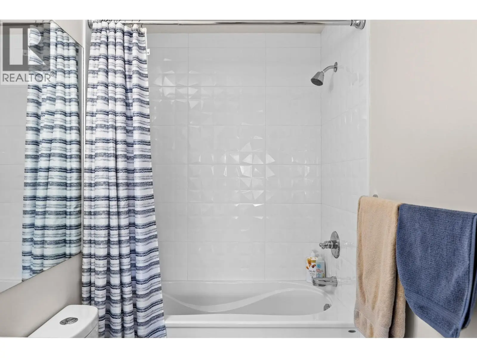 1960 Enterprise Way Unit# 305. Kelowna, British Columbia