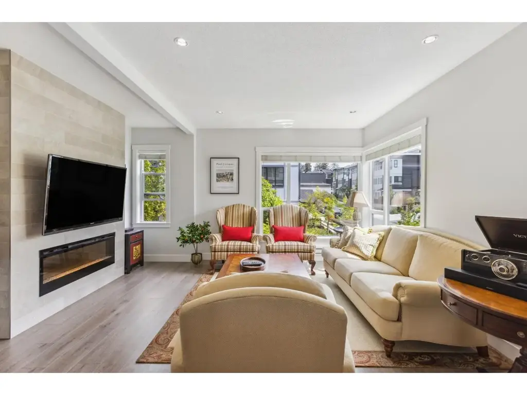 36 16337 23a Avenue, Surrey