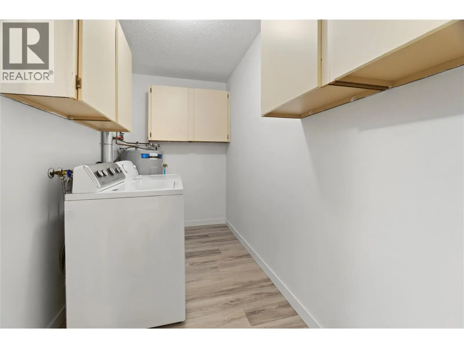 200 Gerstmar Road Unit# 11. Kelowna, British Columbia