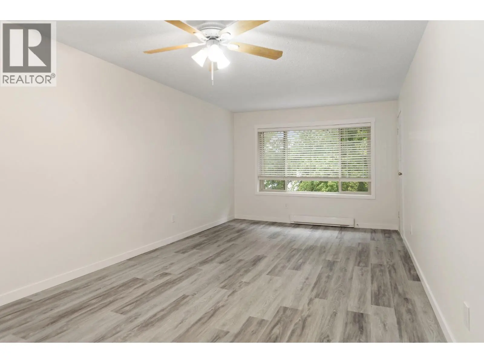 200 Gerstmar Road Unit# 11. Kelowna, British Columbia