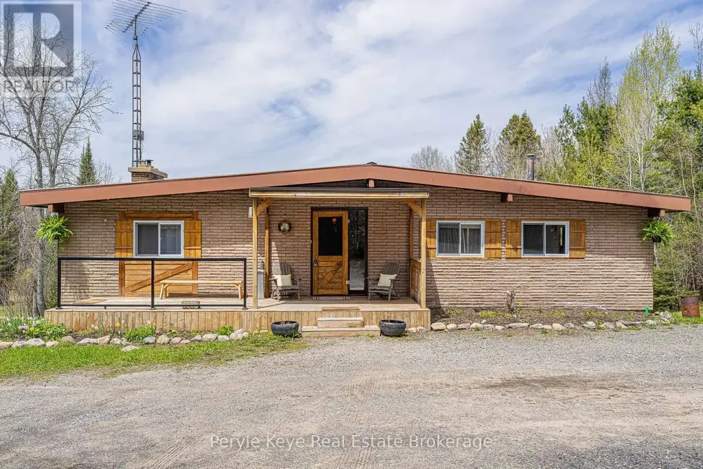 114 Robbs Rock Road, Burk's Falls