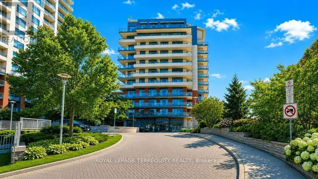 202 - 35 Fontenay Court, Toronto (Edenbridge-Humber Valley)