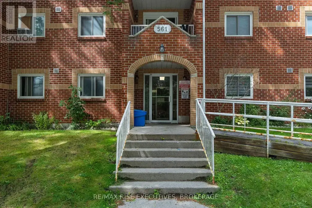 305 - 561 Armstrong Road, Kingston (East Gardiners Rd)