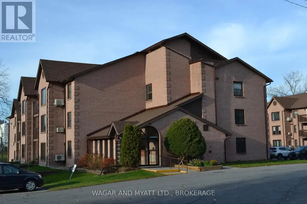 305 - 9 Centre Street S, Greater Napanee (Greater Napanee)