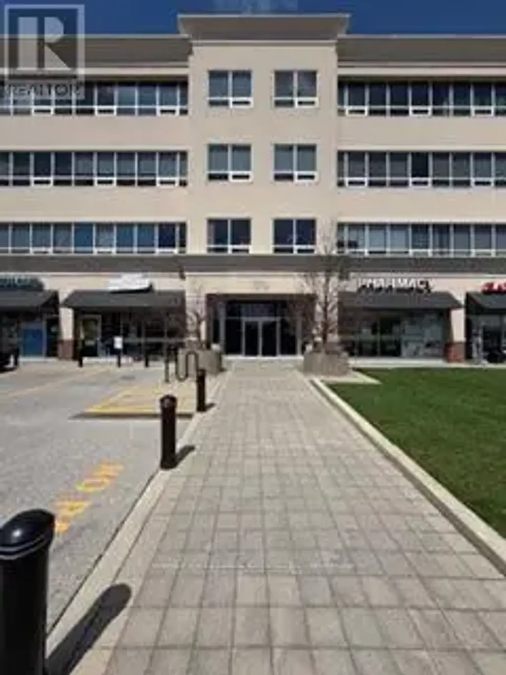 213 - 170 The Donway West, Toronto (Banbury-Don Mills)