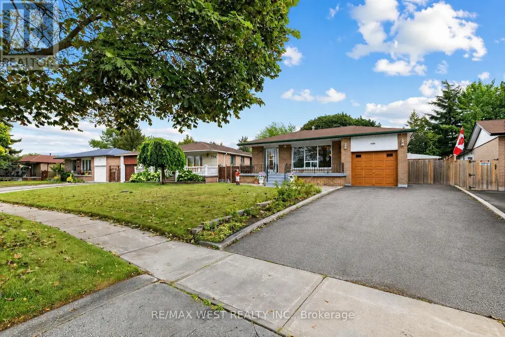 407 Brimorton Drive, Toronto (Woburn)