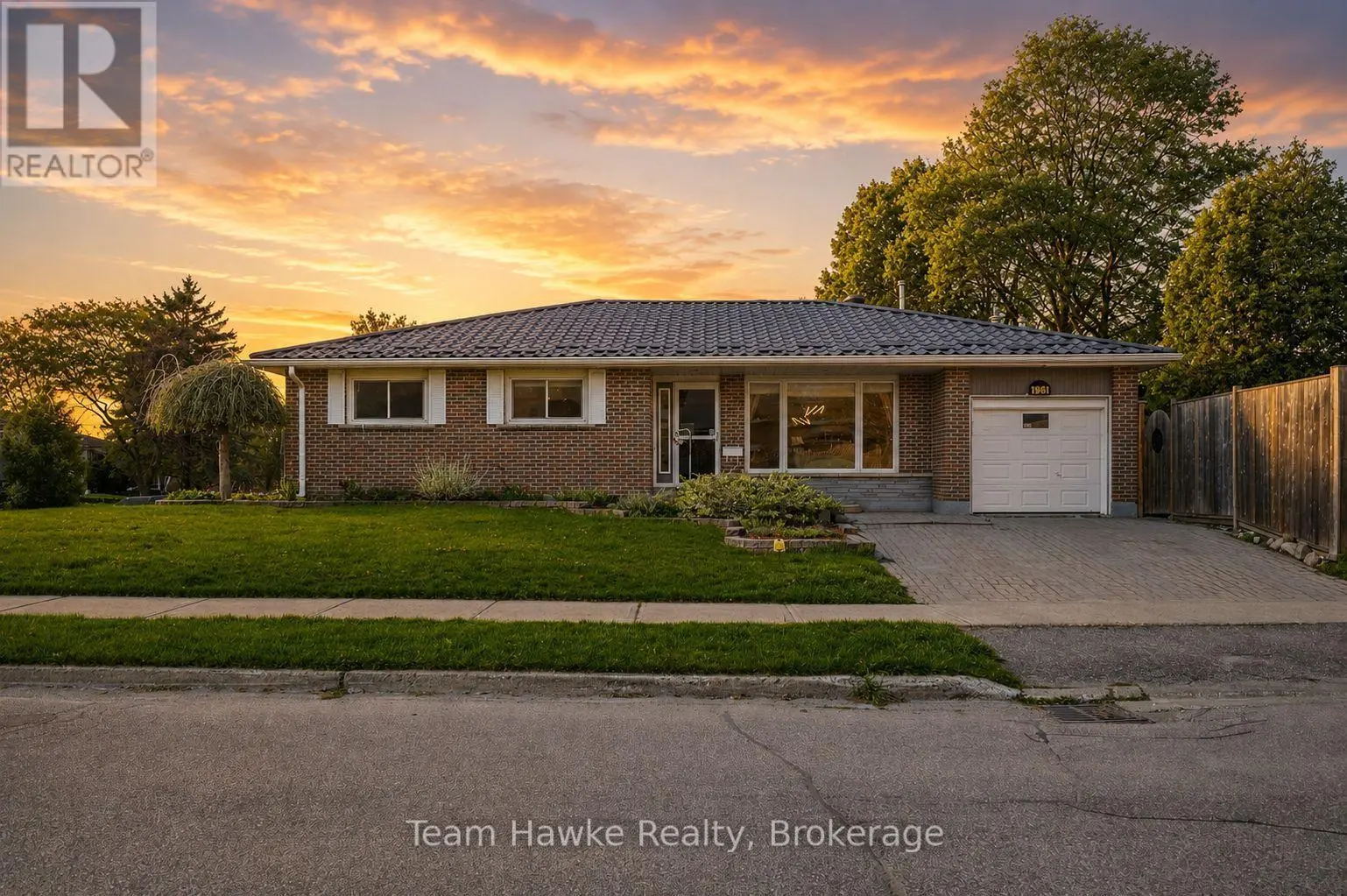 958 Montreal Street, Midland