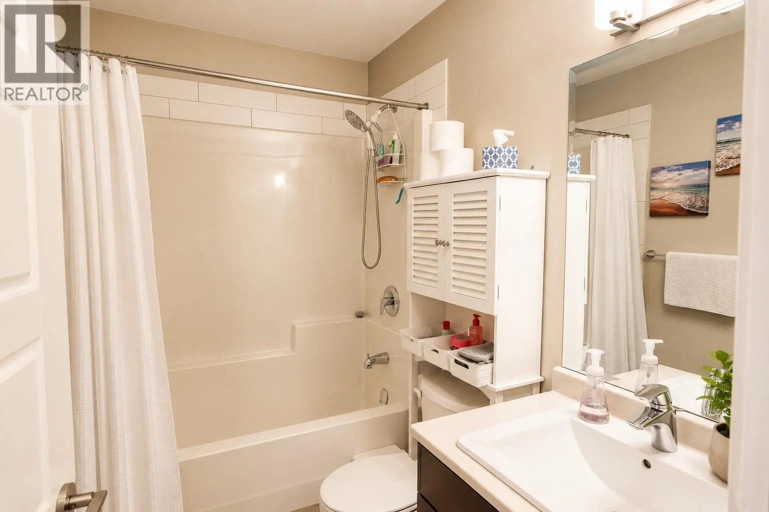 680 Old Meadows Road Unit# 85. Kelowna, British Columbia