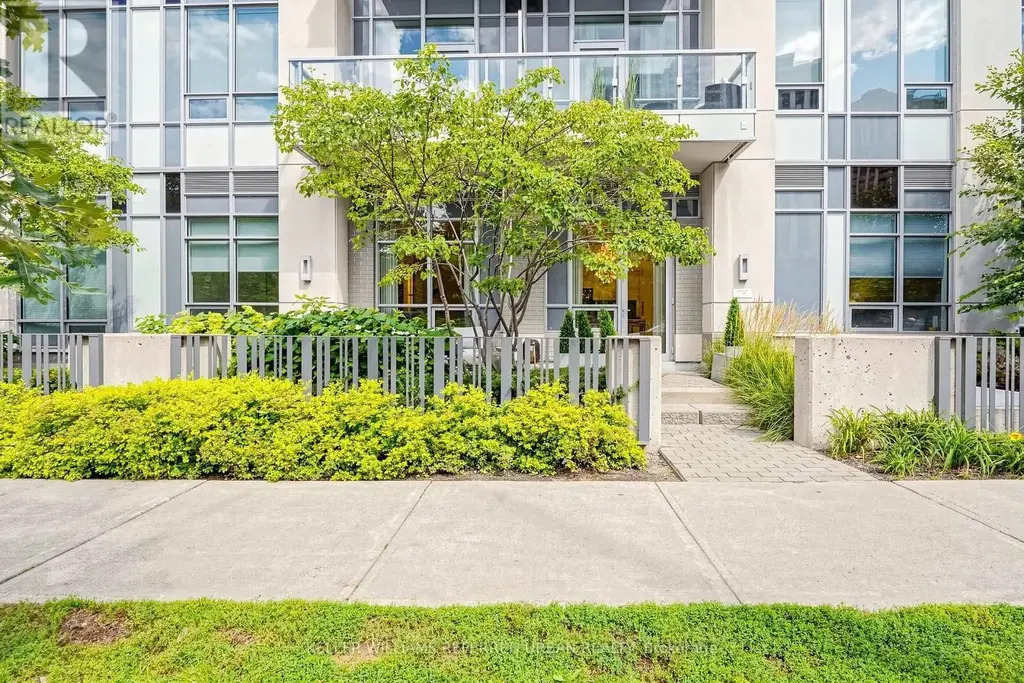 130 - 120 Harrison Garden Boulevard, Toronto (Willowdale East)