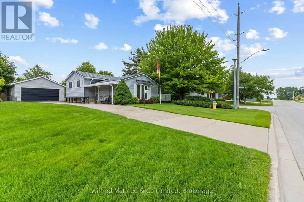 455 Bruce Street, Saugeen Shores