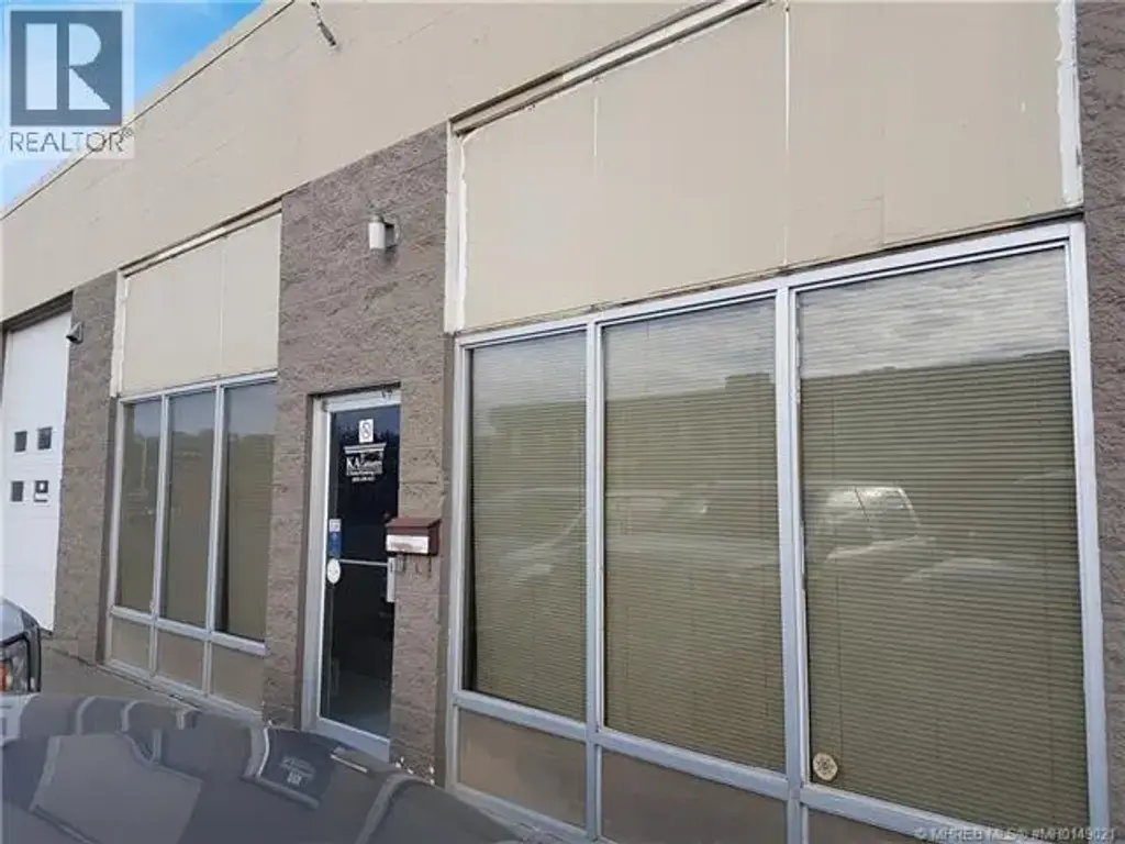 954 South Railway Street Se, Medicine Hat
